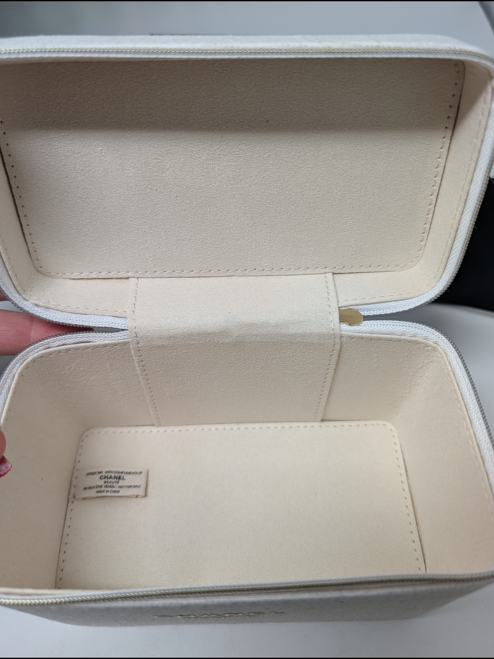 CHANEL Beauté Cream‎ Canvas Travel Case, Authentic GWP, BRAND NEW - Picture 4 of 9